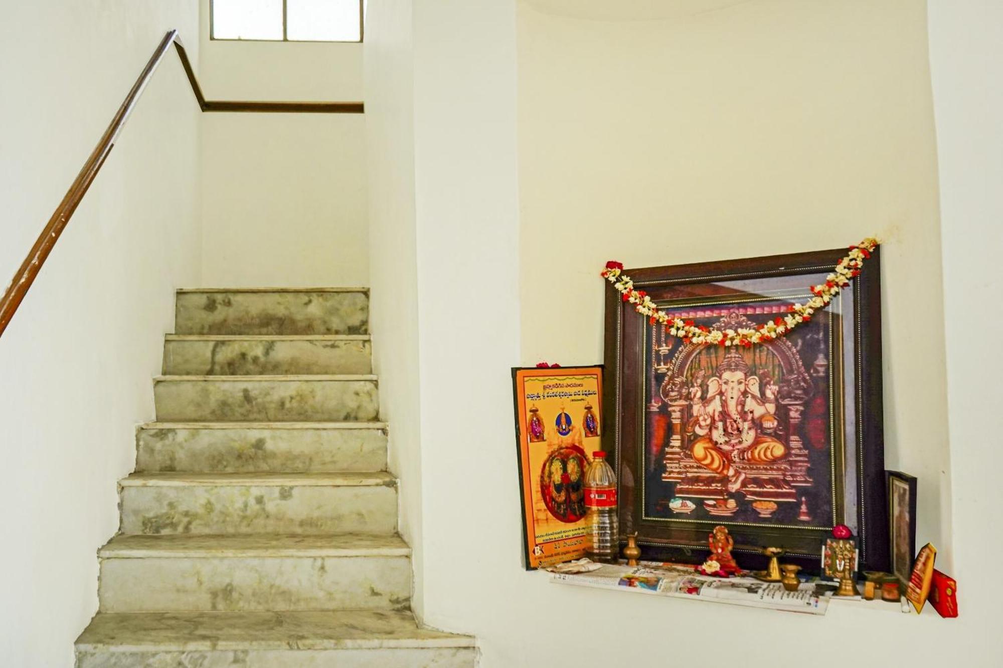 Hotel O Swapna Vijayawāda Εξωτερικό φωτογραφία